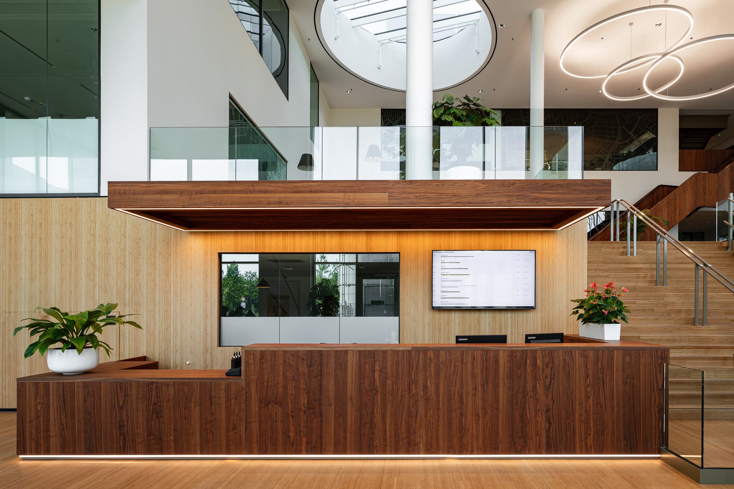 The reception desk of the Janssen building